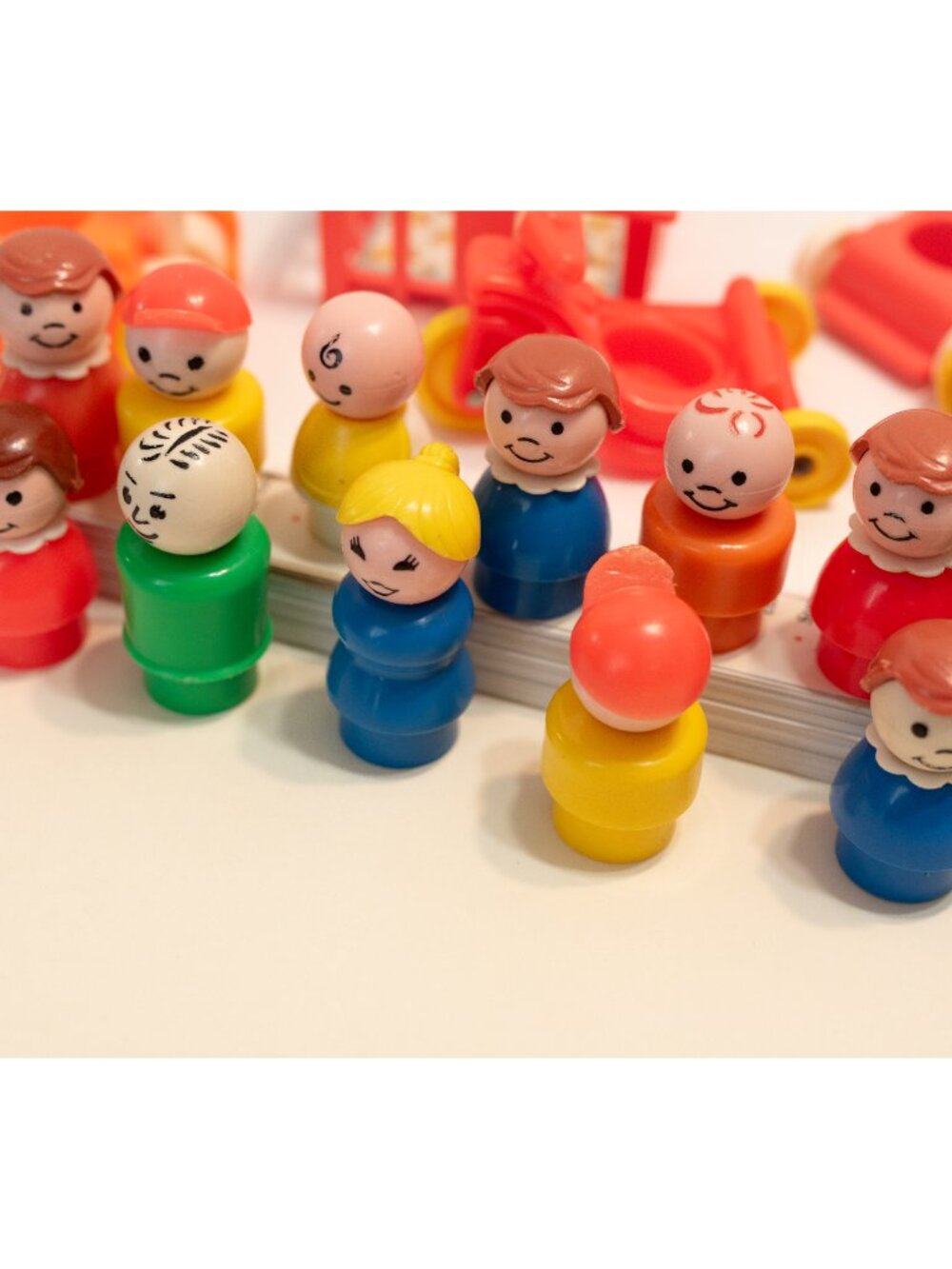 Vintage Fisher Price Little People Furniture Nursery Baby Crib Chair Tricycle - Picture 7 of 15